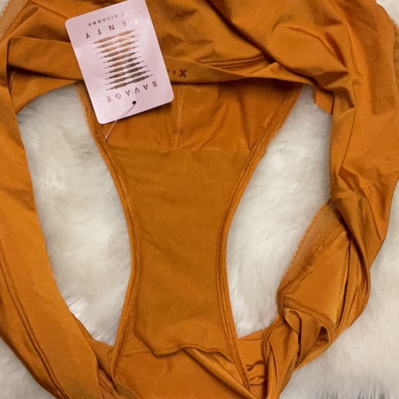 Microfiber Logo-Trim High-Waist Cheeky
Panty🌼🌼 - Picture 7 of 9